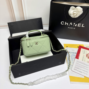 CHANEL 캐비어 퀼팅 미니 보석 가방