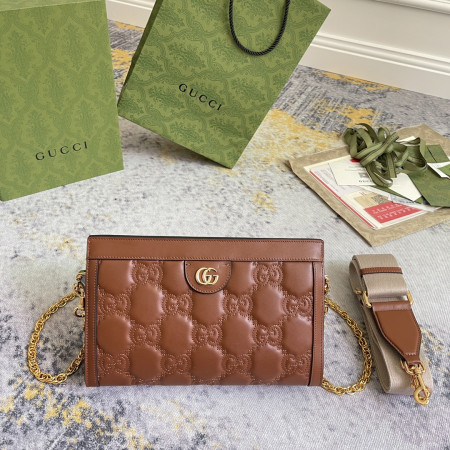 GUCCI GG 임보스킨 미니 체인 백