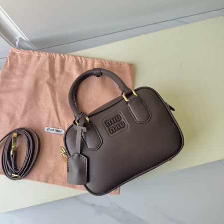 Miu Miu 스무스 레더 미니 보스턴 백