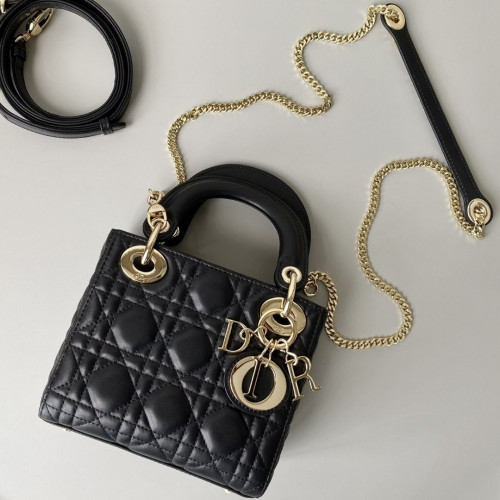 Dior 레이디 디올(Lady Dior) 미니(3격) 블랙 램스킨 금장 모델