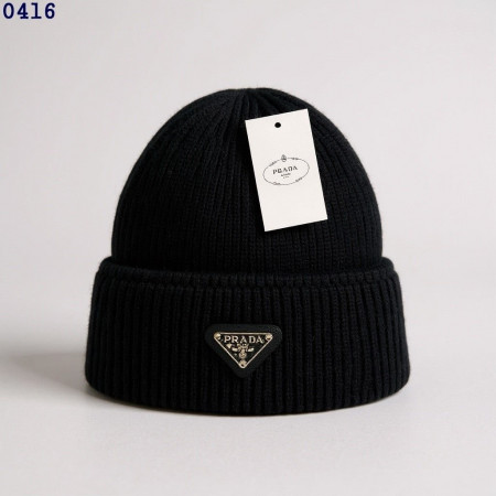 프라다 삼각로고 비니