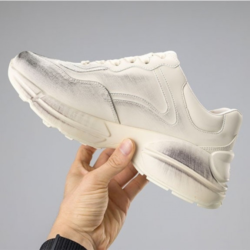 구찌 라이톤 레더 더티 스니커즈 #5049