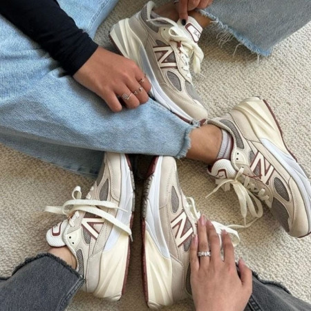 뉴발란스X로로피아나 [NEW BALANCE X LOLO PIANA] 수입프리미엄급 뉴발란스 996V6 메이드인 USA 크림