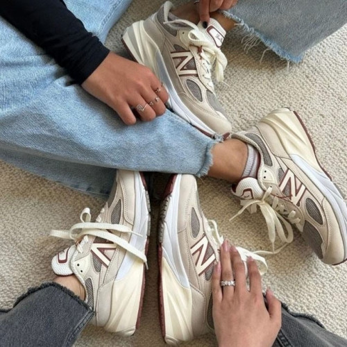 뉴발란스X로로피아나 [NEW BALANCE X LOLO PIANA] 수입프리미엄급 뉴발란스 996V6 메이드인 USA 크림