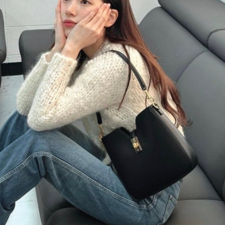 셀린느 소프트16 까미유 수지 토트백 가방 (매장판)