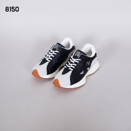 어X 여자 8150 실버포인트 스파이크리스 골프화